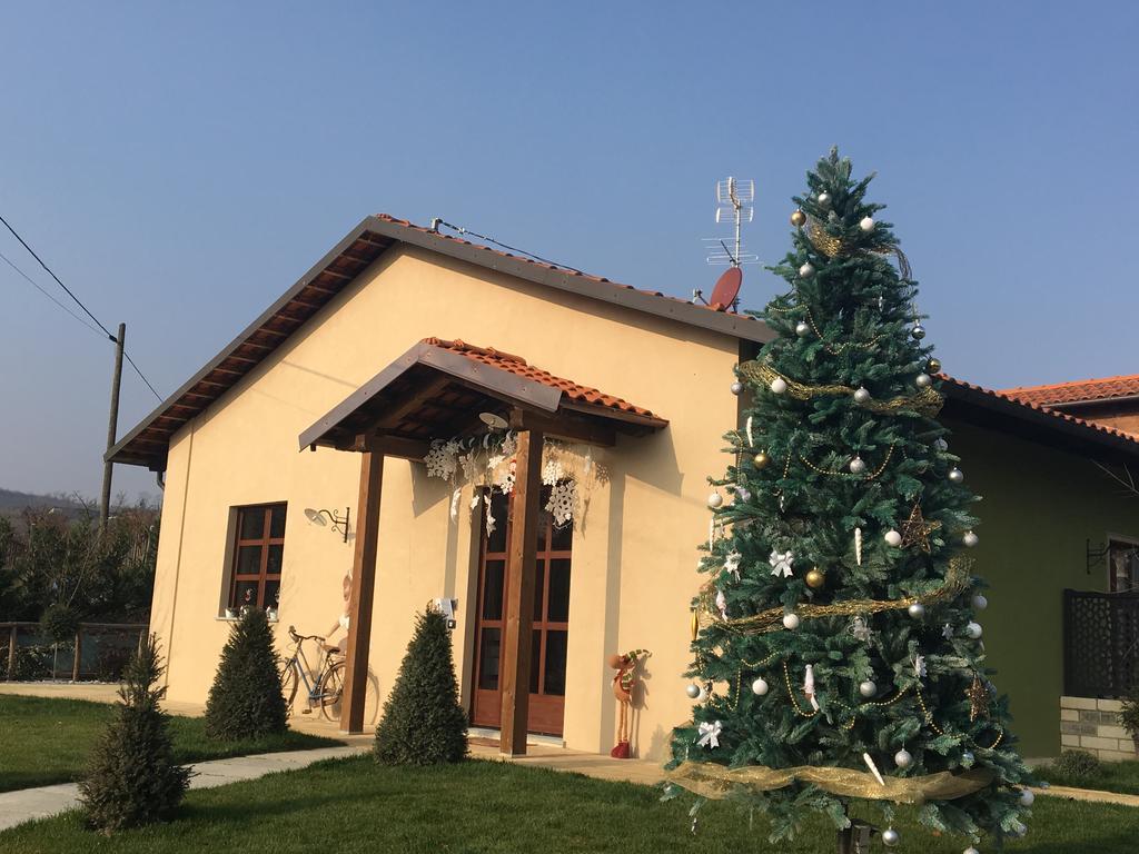 Agriturismo Da Mamma Альба Экстерьер фото