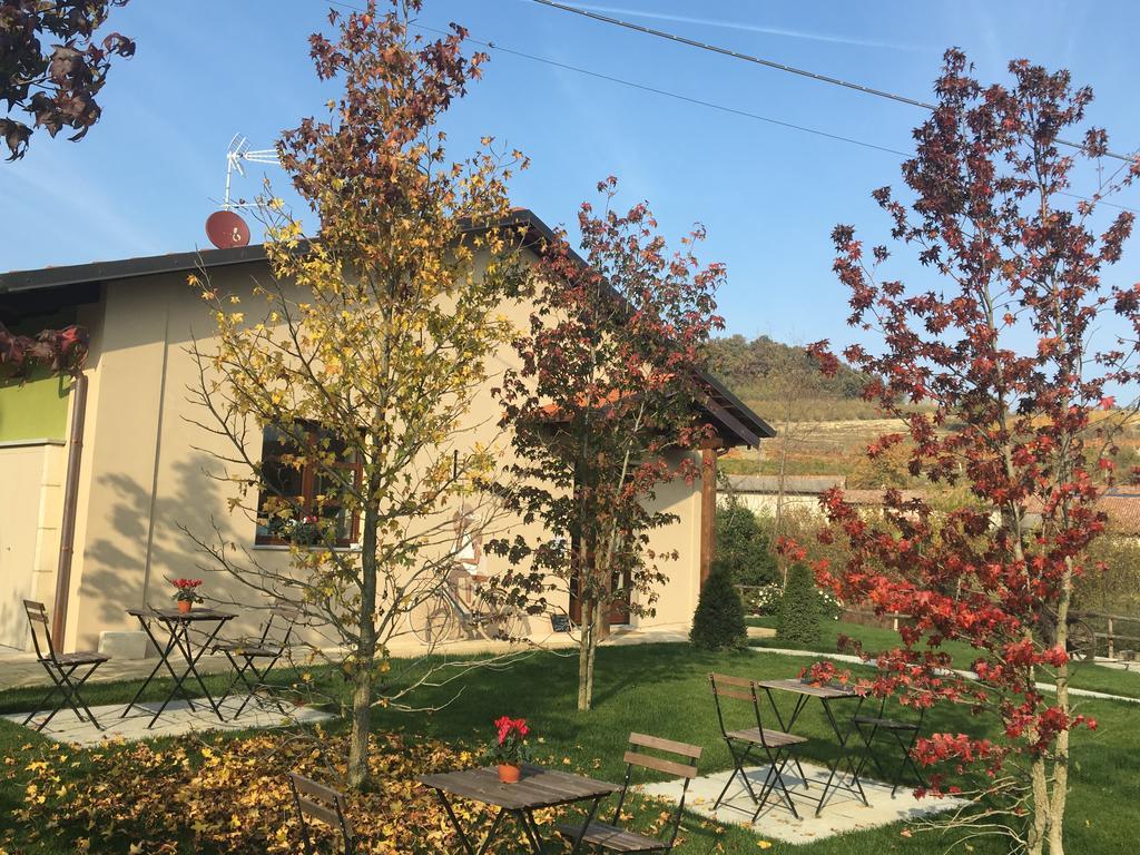 Agriturismo Da Mamma Альба Экстерьер фото